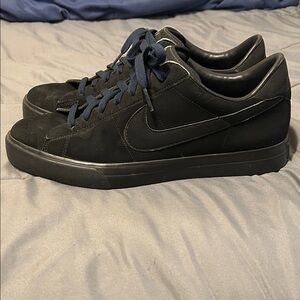 Nike Men's Black Low-Top Sneakers